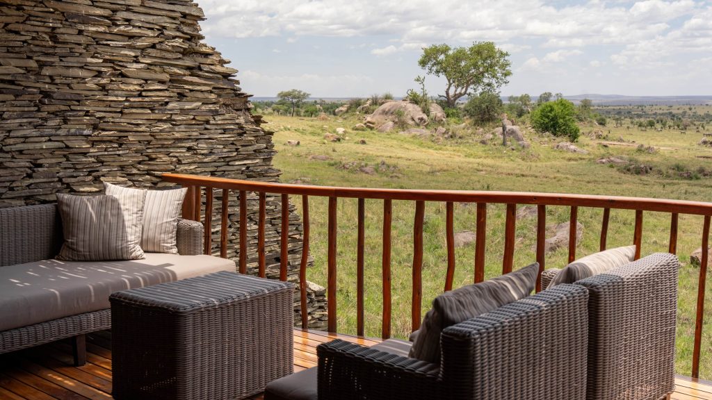 Four Seasons Safari Lodge 01
