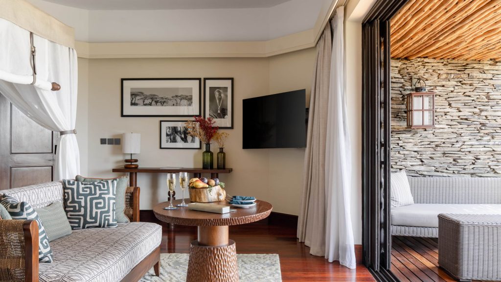 Four Seasons Safari Lodge 02