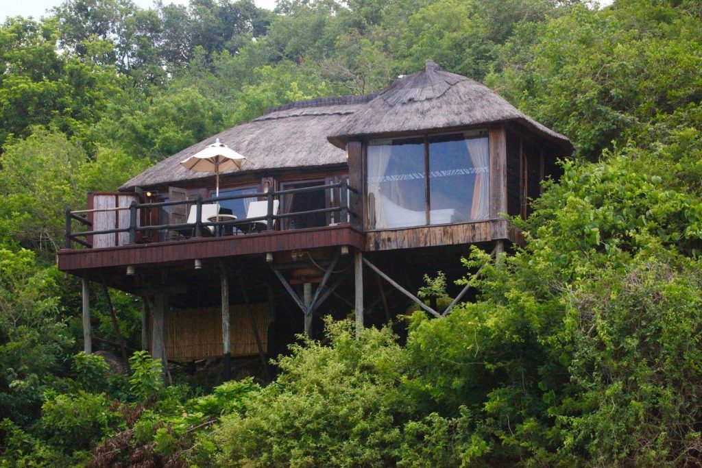 Serena Mivumo River Lodge 09